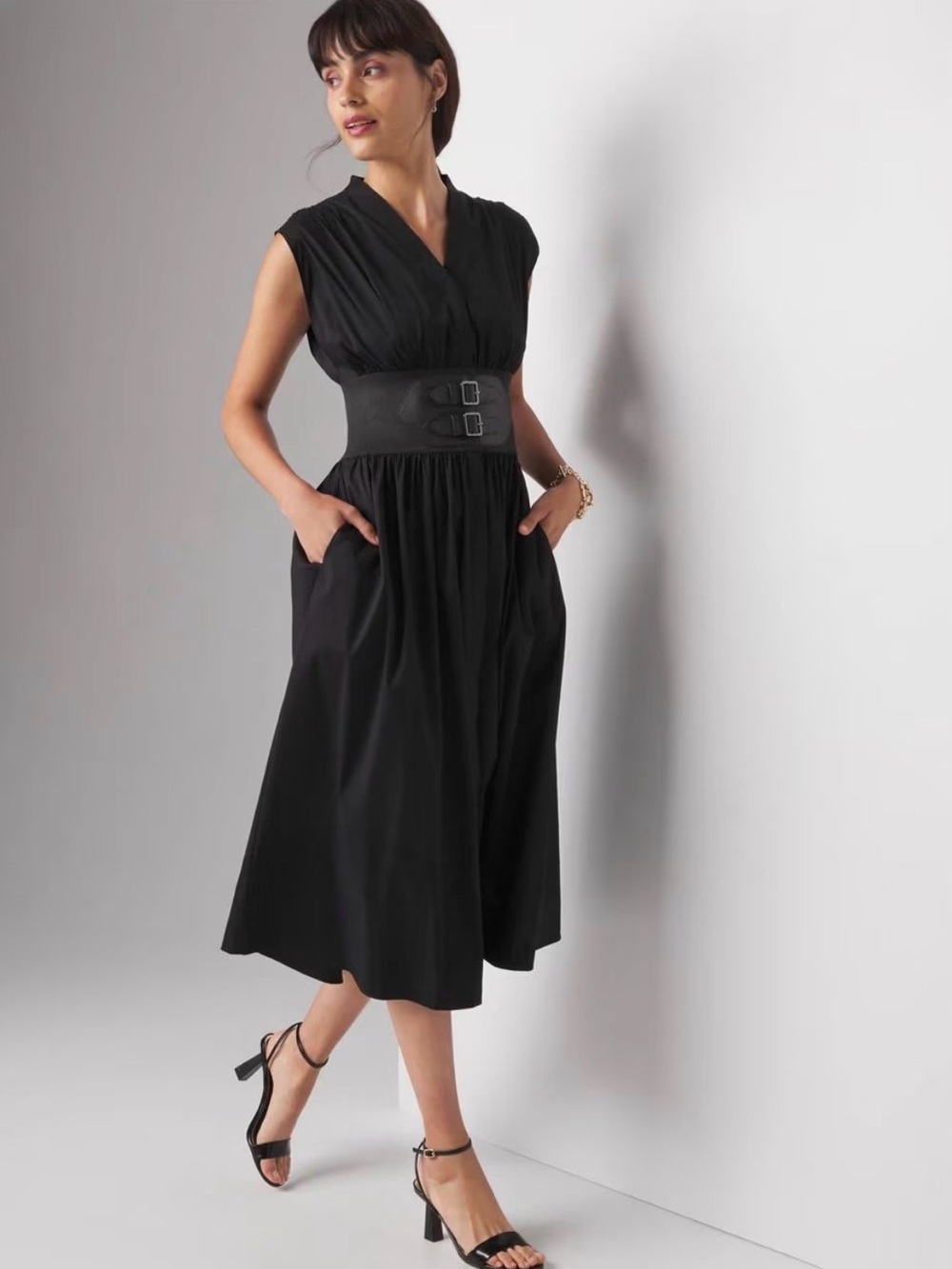 WHBM Black Belted Midi Dress V Neck Stretch Fit Flare Size  8